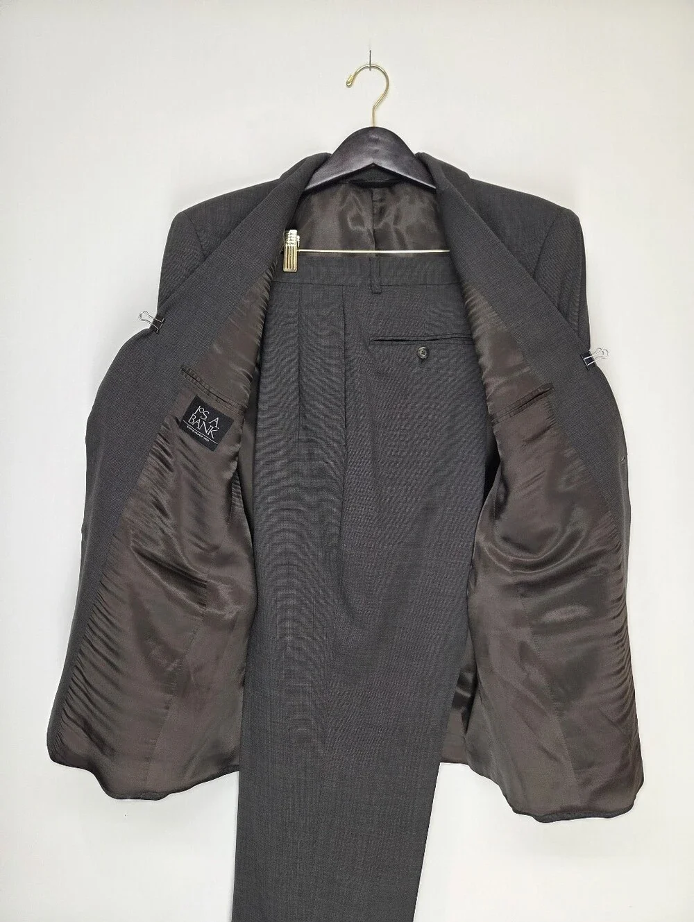 Jos. A. Bank 42R 36R Olive Green 2pc Suit 100% Wool Notch Lapel